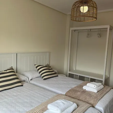 Casa Blanca * Posada De Llanes